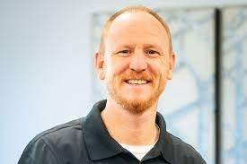 Dusty Lindsey's Instagram, Twitter & Facebook