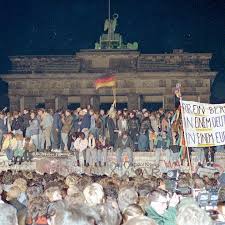 Wie lange hat es gedauert die berliner mauer zu bauen? Berliner Mauer Heute Genauso Lange Weg Wie Sie Einst Stand Stern De
