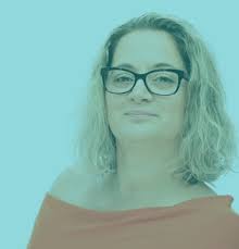 De travailleuse autonome à société par actions : l'expérience de Julie  Dufour Signature Inc.