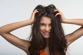 Berikut 7 bahan beserta langkah seseorang dapat menebalkan rambut, seperti dilansir medical news today. 10 Cara Menebalkan Rambut Mudah Praktis