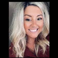 Lisa Crickenberger's Instagram, Twitter & Facebook