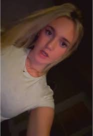 Abby Proffitt's Instagram, Twitter & Facebook