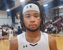 Hester makes college pick