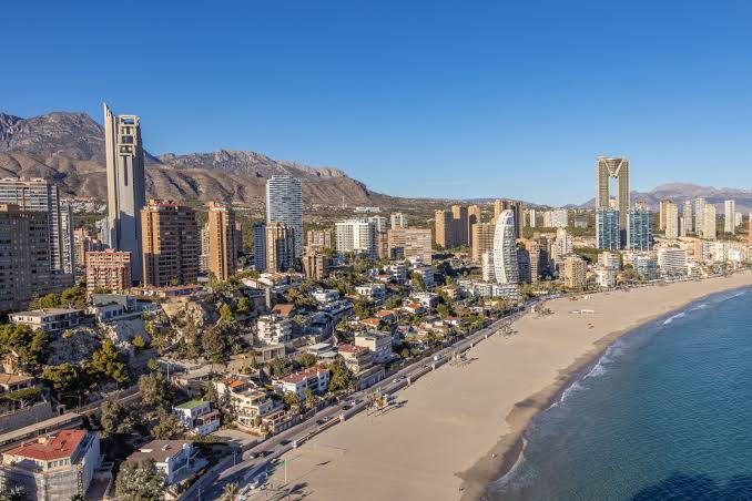 CITTÀ VERDI EUROPEE 2028, PREMIATE SARAGOZZA, BENIDORM ED ESTARREJA