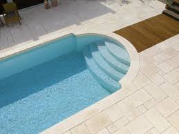 Einfassungen Fur Schwimmbad Und Swimmingpool Planungswelten Swimmingpool Pool Im Garten Schwimmbader