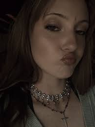 Nora Bishop (@openthenoorrrrrrrrr)