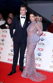 We say fanny flutters at home all the time maura's family react to greg winning love island. Maura Higgins Left The Ntas Alone In Tears After Row With Boyfriend Curtis Pritchard Daily Mail Online