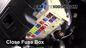 Each circuit displays a distinctive voltage condition. 2010 Pontiac Vibe Fuse Box Fusebox And Wiring Diagram Wires Dozen Wires Dozen Parliamoneassieme It