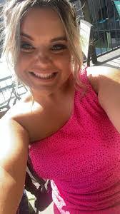 Jessica Yoakum's Instagram, Twitter & Facebook