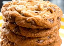 Recette Biscuits Au Pouding Et Pepites De Chocolat Desserts Food Food And Drink