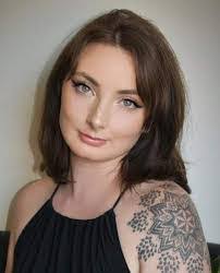 Emily Meske's Instagram, Twitter & Facebook