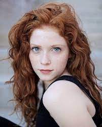 Pin By Fritsel On Redhead Women Red Hair Blue Eyes Beautiful Red Hair Cool Hairstyles