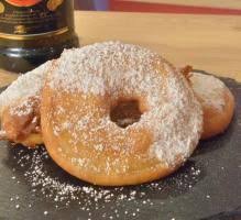 Recette Beignets Aux Pommes Notee 4 5 Par Les Internautes Recette Beignet Aux Pommes Beignet Aux Pommes Recette Beignet
