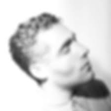 Aria Rostami · Biography