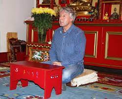 Kati wortelkamp hat nach drei jahresgruppen, einigen wochenendseminaren und ausbildungsmodulen im jahr 2000 die dreijährige ausbildung im grof transpersonal training bei brigitte grof und ingo jahrsetz absolviert. Besichtigung Des Tibet Kailash Hauses In Freiburg