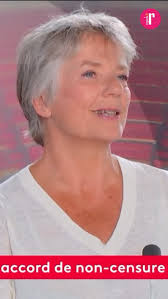 Elsa Vidal, rédactrice en cheffe de la rédaction en langue russe de RFI,  est l'invitée de #LaMidinale.