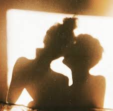 The glitch aesthetic has the potential to trigger epileptic seizures in certain people. Aesthetic Kiss And Shadow Image 6889914 On Favim Com