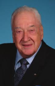 New DDS students in their freshly donned white coats