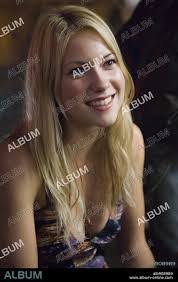 Laura Ramsey's Instagram, Twitter & Facebook