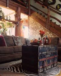 When setting your table make sure that you will set some interesting flower centerpiece that will add freshness to. Fall Decorating Ideas 10 Beautiful Ways To Add The Autumn Feel To Your Home Decorating