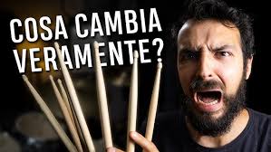 Trick con bacchette da batterista