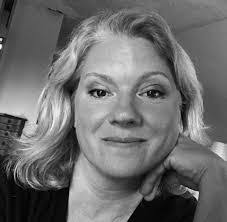 Deanna Clayton's Instagram, Twitter & Facebook