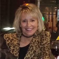 Keep an eye out for us appearing all over the NYC MTA with our station  takeovers, print and digital ads 👀 . Over 240+ placements in Bryant Park  alone! Tons of hard