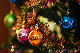 Pole emploi distribue également une prime de noël aux personnes qui sont inscrites à sa liste de demandeurs d'emploi et qui répondent à certaines conditions d'éligibilité. Prime De Noel Comment En Beneficier Et Quel Montant Allez Vous Recevoir