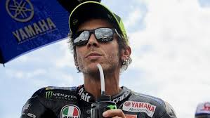 Tertinggal Dari Rekannya Di Tes Motogp Jerez Rossi Sentil Yamaha Indosport