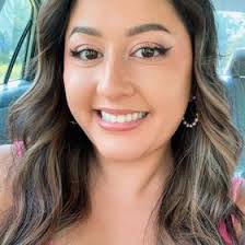 Selena Eldridge's Instagram, Twitter & Facebook