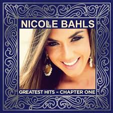 35, born 15 november 1985. Porca Feat Robertha Portella By Nicole Bahls