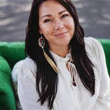 Ashley Rinella's Instagram, Twitter & Facebook