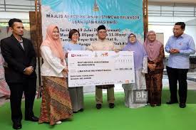 Selangor umum bantuan rm1,000 pada penjawat awam gred 56 ke bawah. Dalang Video Lucah Perlu Dikenakan Tindakan Mb Selangor