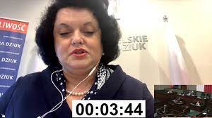 W bardzo negatywny sposób wypowiada się na temat wydarzeń i osób. Barbara Dziuk Wystapienie Z 27 Maja 2020 R Youtube