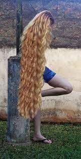Cheveux Tres Long Bouclee Long Hair Styles Hair Styles Extremely Long Hair