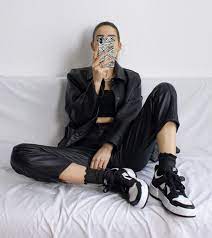 Maybe you would like to learn more about one of these? Pin De Anina Melissa Diergaardt En Fashion Adidas Mujer Ropa Ropa Outfits Formales