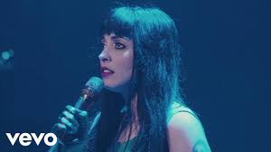 In 2003, laferte, then known as monserrat bustamante, released her first studio album, la chica de rojo. Mon Laferte Mi Buen Amor En Vivo Chords Chordify