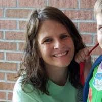 Sandi Mueller's Instagram, Twitter & Facebook