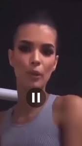 Ileana Marquez Anda Con Un Viejo