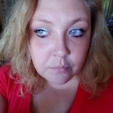 Jessica Harcrow's Instagram, Twitter & Facebook