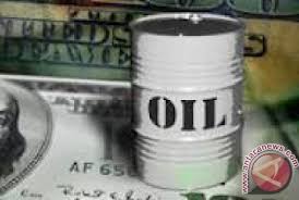Minyak mentah brent adalah penanda aras bagi harga minyak antarabangsa bersama minyak mentah as, west texas intermediate (wti). Harga Minyak Mentah Dunia Turun Republika Online