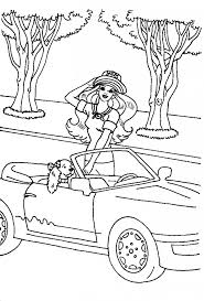 Check it out for yourself! Coloriage Barbie Avec Sa Voiture Coloriage Indone Me