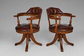 Vintage antique wooden swivel bankers or if you like to create a cool, vintage or retro office, this library or bankers chair will work out perfectly. Vintage Chesterfield Style Wood And Leather Swivel Office Chairs Set Of 2 For Sale At Pamono