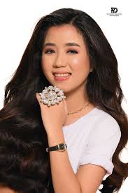 Edna Gatmaitan's Instagram, Twitter & Facebook