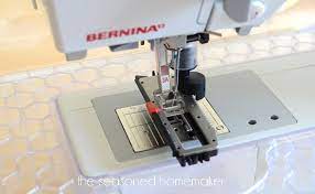 What's the best way to make a buttonhole? Sewing Machine Feet The Buttonhole Foot