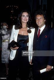 Lynda Carter And Husband Ron Samuels Circa 1981 In New York City Lynda Carter Linda Carter Golden Age Of Hollywood