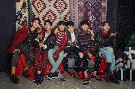 Muối nào muốn trẻ lại 1000 tuổi giống sò hãy ra tiệm tóc bảo hớt cho em cái đầu giống k.o uni5 on instagram: Toki Thanh Rabbit Left Uni5 The 6 Member Team Will Never End Satmu