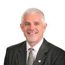 Ed Knipping's Instagram, Twitter & Facebook