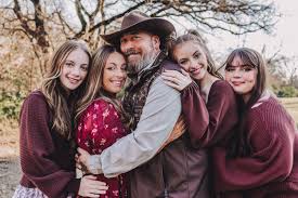 worklifebalance #familymatters #professionalpriorities #wordsofwisdom…