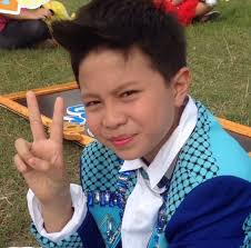 William, mais il vieillit au fur et à mesure que vous faites défiler les  images : r/GMMTV